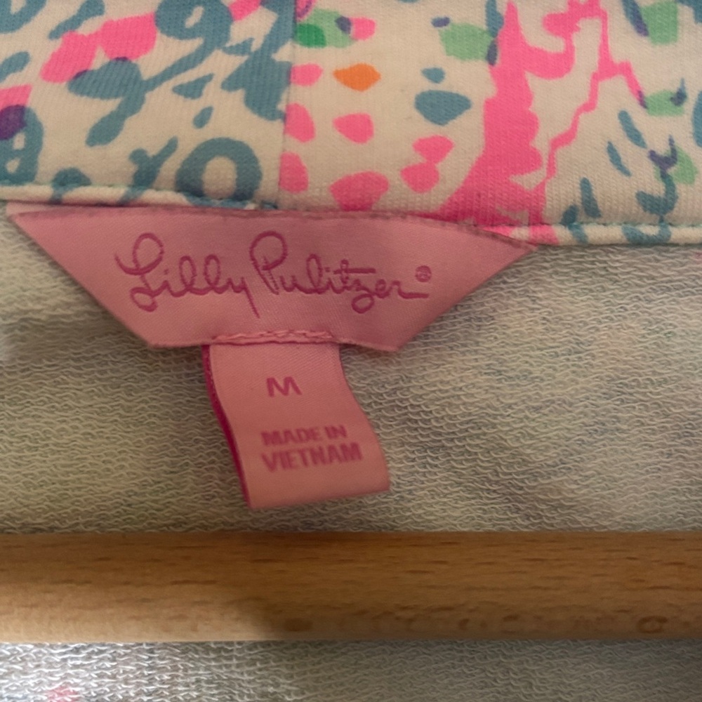 Lilly Pulitzer Women's popover (2) - Picture 4 of 10